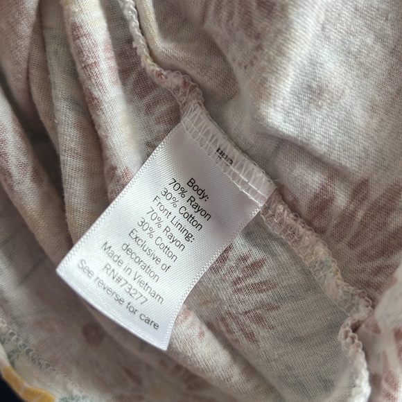 SO Jr Girls Floral Top -  S - Picture 6 of 6